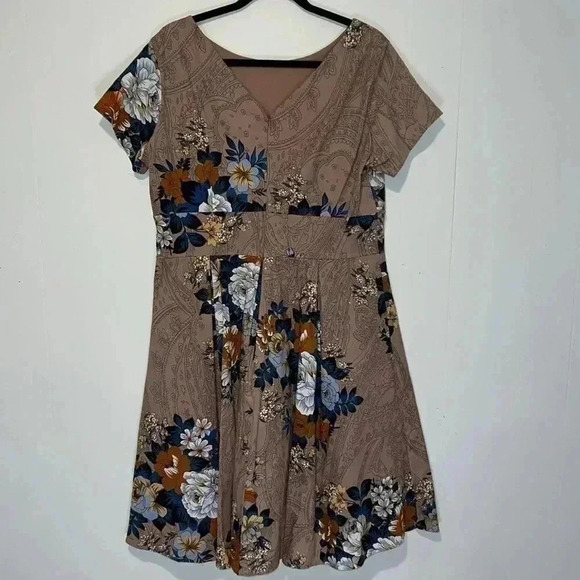 Mint Limit Floral Midi Dress - Picture 2 of 6